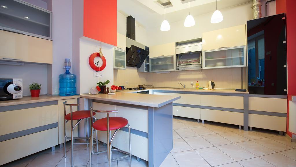 Lviv Euro Hostel Экстерьер фото