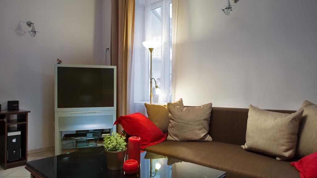 Lviv Euro Hostel Экстерьер фото