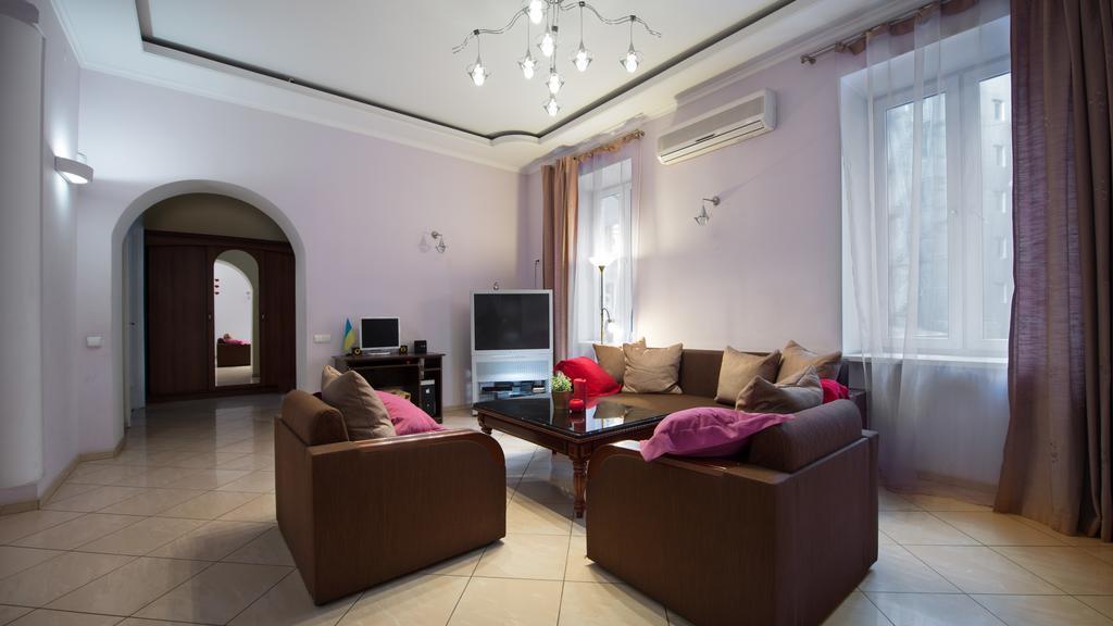 Lviv Euro Hostel Экстерьер фото