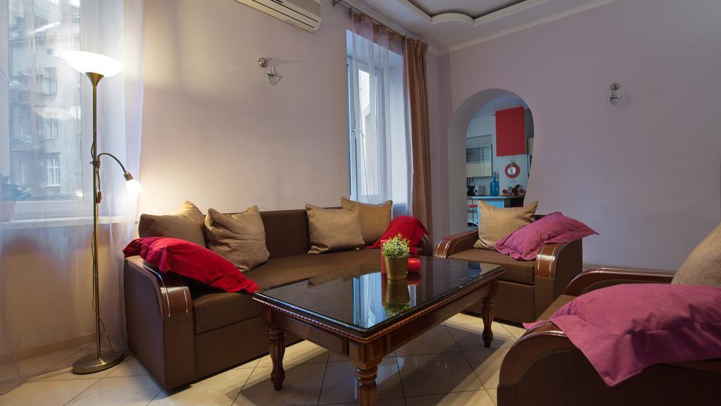 Lviv Euro Hostel Экстерьер фото